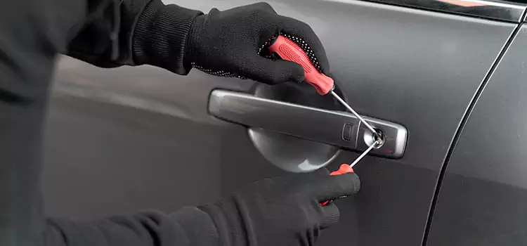 Locked Out of Car Help Val-des-Monts