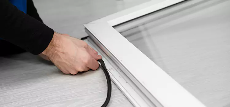Commercial Door Weather Stripping Val-des-Monts