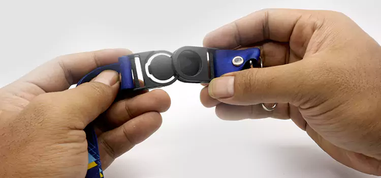 Our Professional Key Fob Installation Process in Val-des-Monts, QC